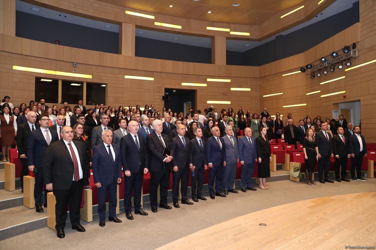 Təhsildə Yeni Çağırışlar V Beynəlxalq Forumu keçirilib (FOTO) (ƏLAVƏ EDİLİB)