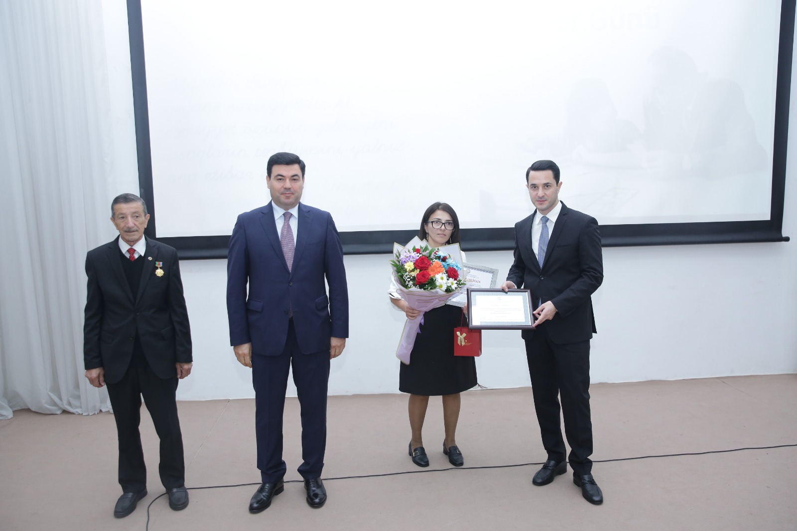Xaçmazda Beynəlxalq Müəllimlər Günü qeyd edilib (FOTO)