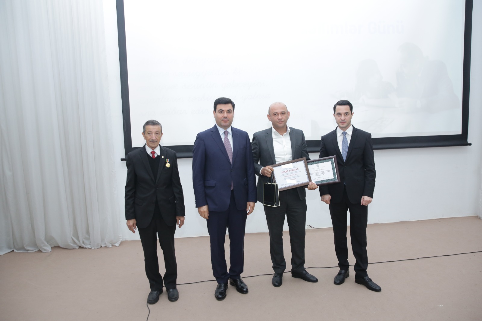 Xaçmazda Beynəlxalq Müəllimlər Günü qeyd edilib (FOTO)