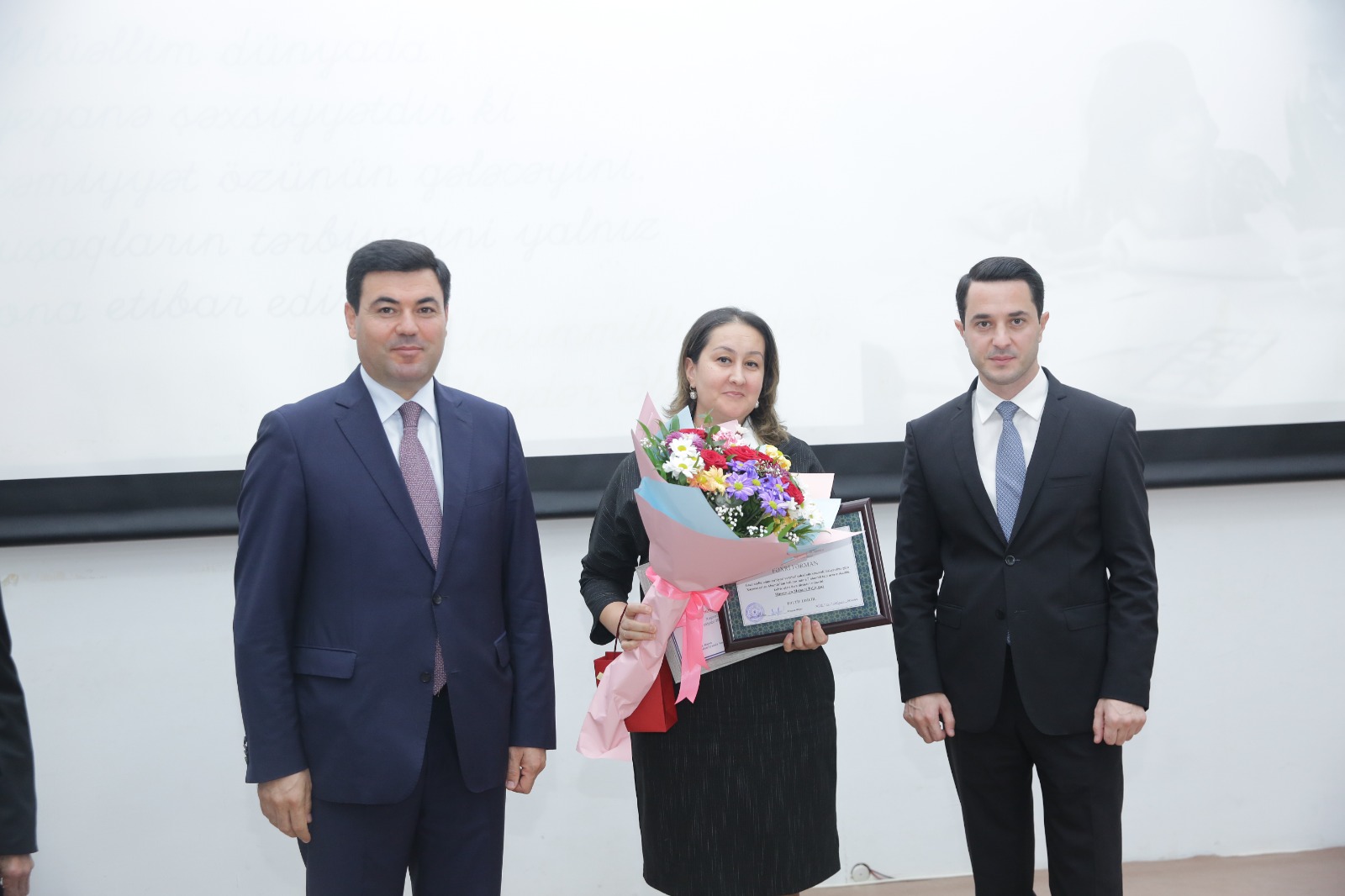 Xaçmazda Beynəlxalq Müəllimlər Günü qeyd edilib (FOTO)