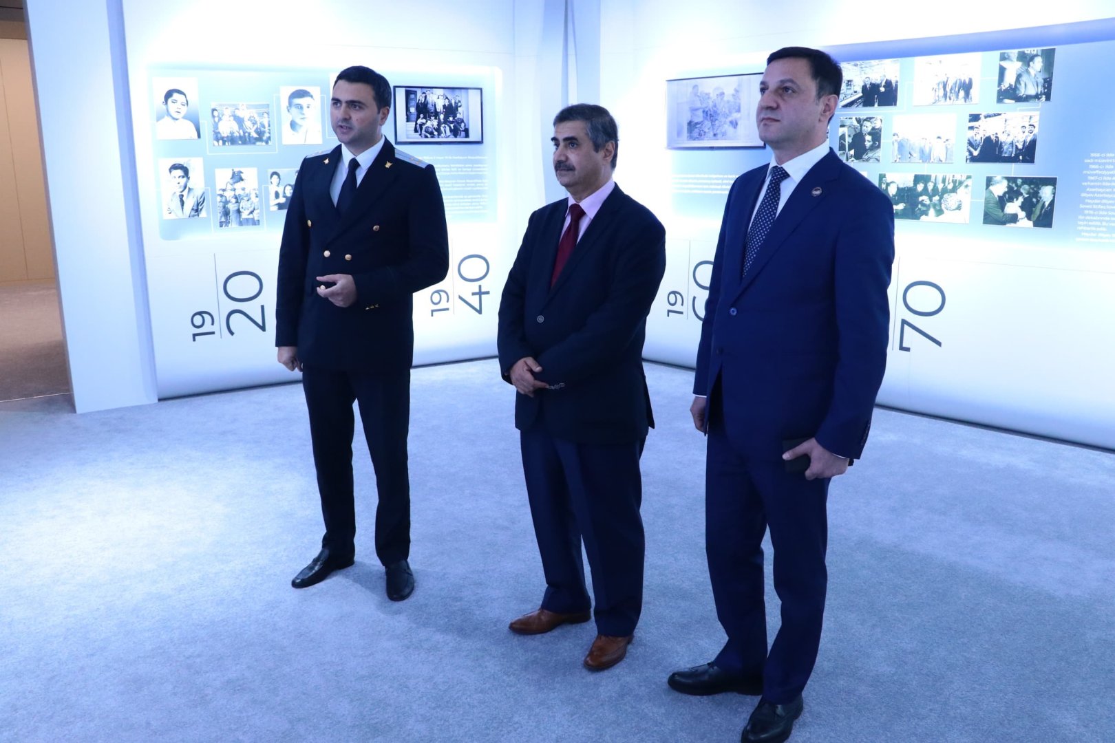 Kamran Əliyev Bəhreynli həmkarını “Elektron prokurorluq” informasiya sisteminin tətbiqi barədə məlumatlandırıb (FOTO)