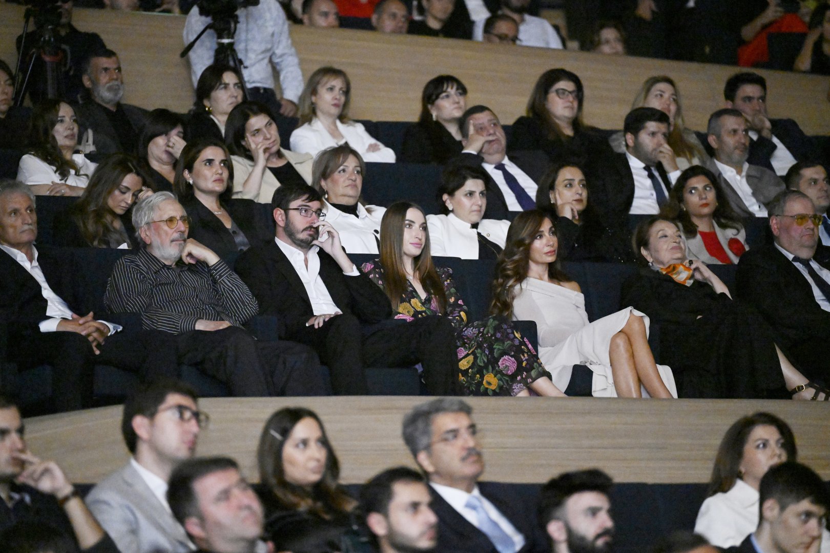 Heydər Əliyev Mərkəzində “Tağıyev: Neft” bədii filminin premyerası olub (FOTO)
