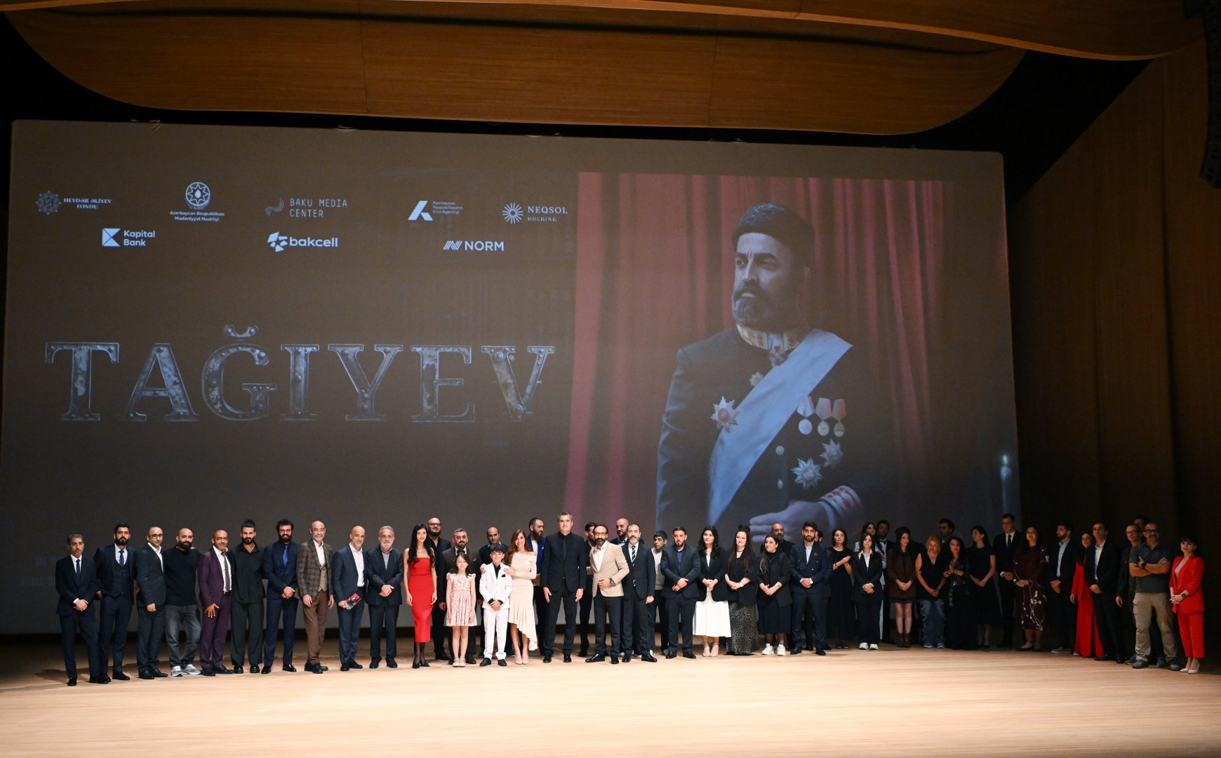 Heydər Əliyev Mərkəzində “Tağıyev: Neft” bədii filminin premyerası olub (FOTO)