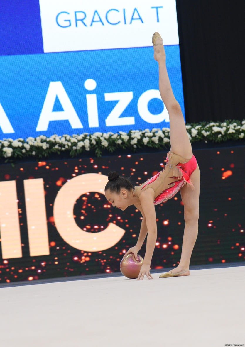 Bədii gimnastika  üzrə 3-cü beynəlxalq “Ocaq kuboku”nun 3 cü günü start götürüb (FOTO)