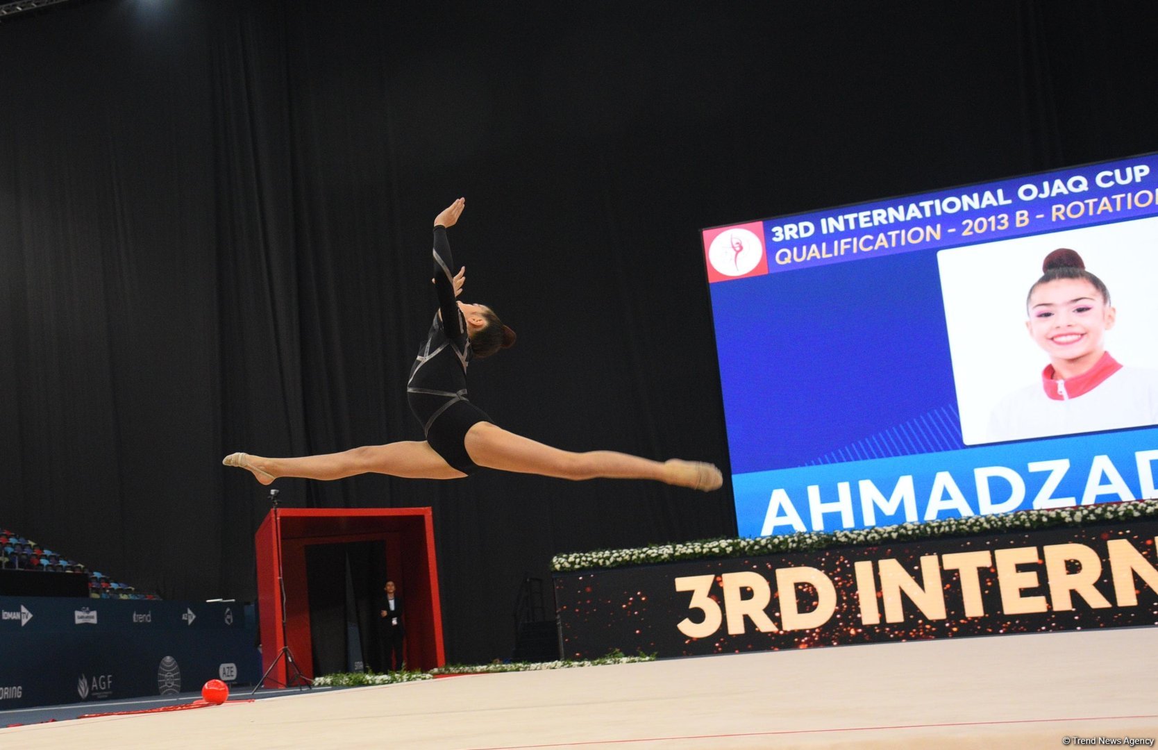 Bədii gimnastika  üzrə 3-cü beynəlxalq “Ocaq kuboku”nun 3 cü günü start götürüb (FOTO)