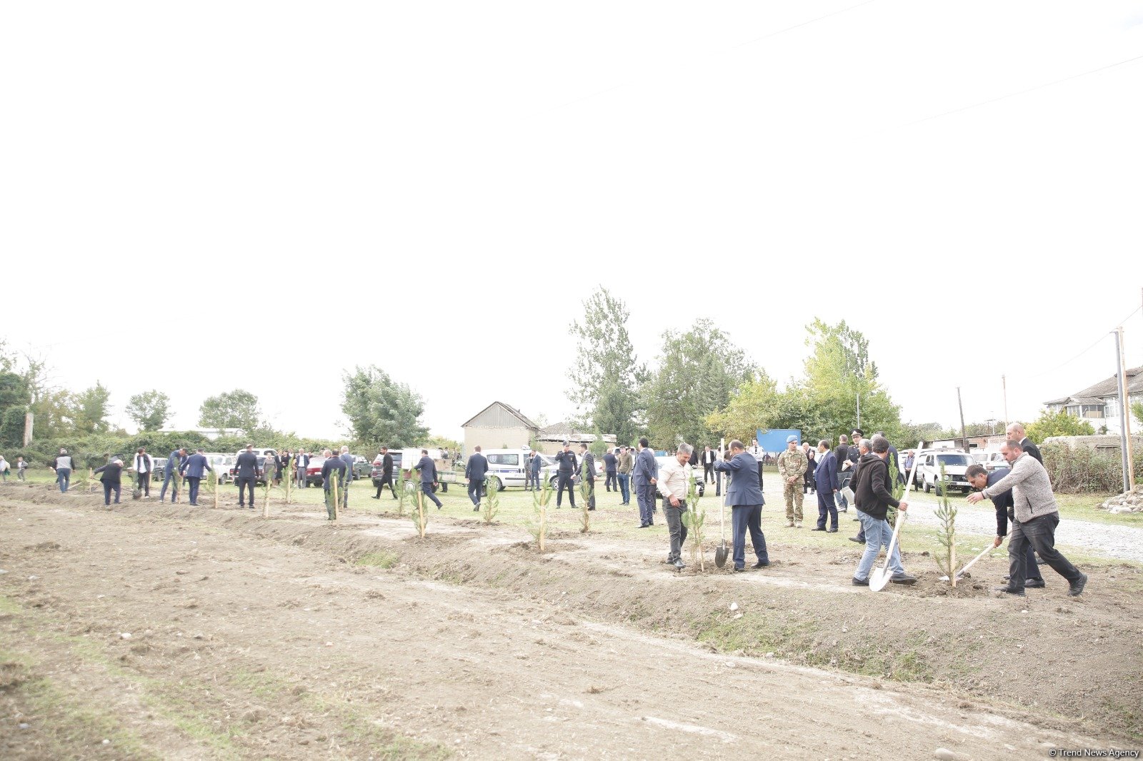 Əhmədoba kəndində səyyar qəbul və ekoloji aksiya keçirilib (FOTO)