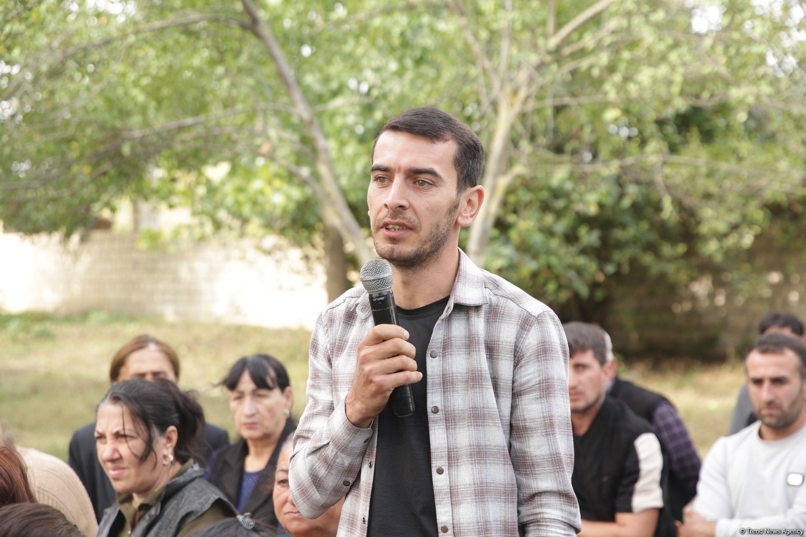 Əhmədoba kəndində səyyar qəbul və ekoloji aksiya keçirilib (FOTO)