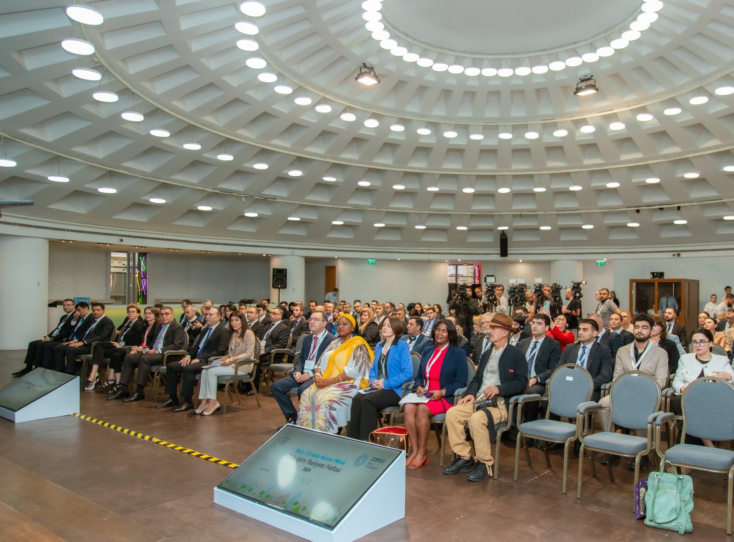 Bakı İqlim Fəaliyyəti Həftəsi ambisiyalı öhdəliklər və strateji təşəbbüslərlə yekunlaşıb (FOTO)