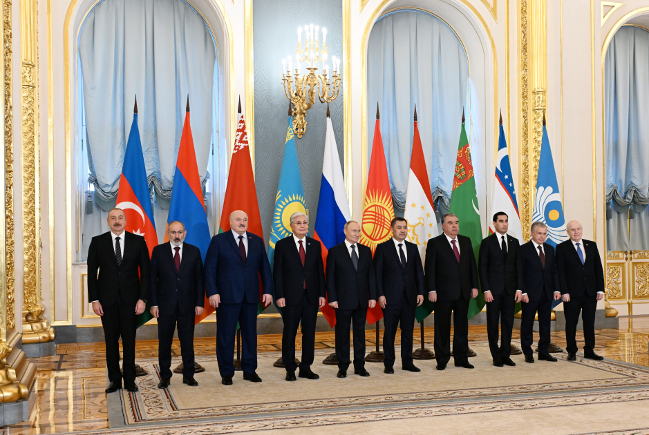 Prezident İlham Əliyev Moskvada MDB Dövlət Başçıları Şurasının iclasında iştirak edib (FOTO/VİDEO) (YENİLƏNİB-4)