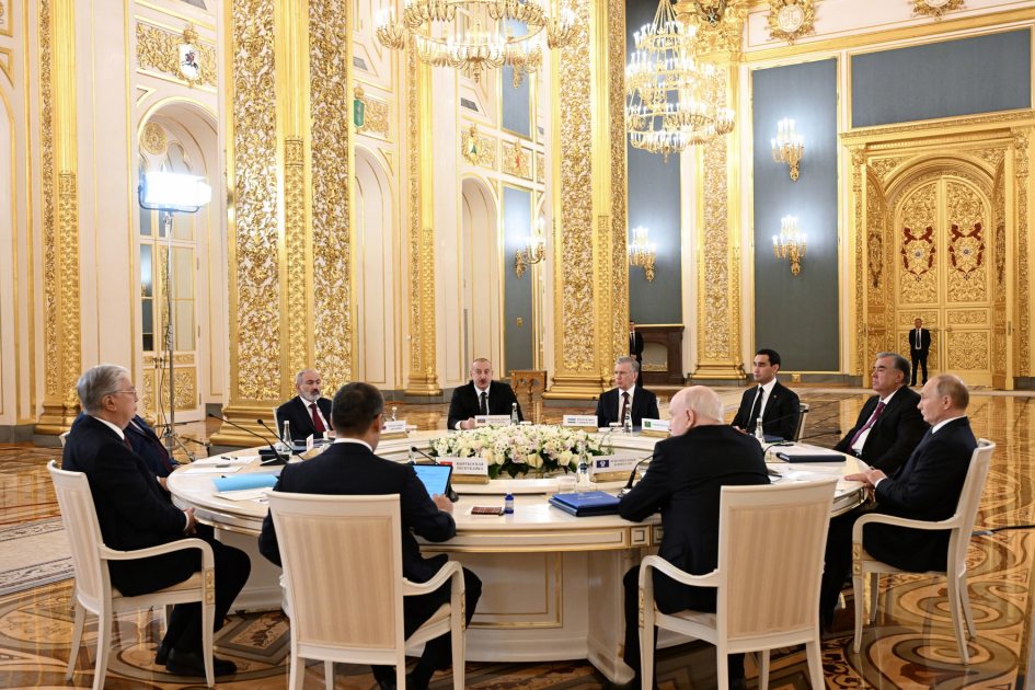 Prezident İlham Əliyev Moskvada MDB Dövlət Başçıları Şurasının iclasında iştirak edib (FOTO/VİDEO) (YENİLƏNİB-4)