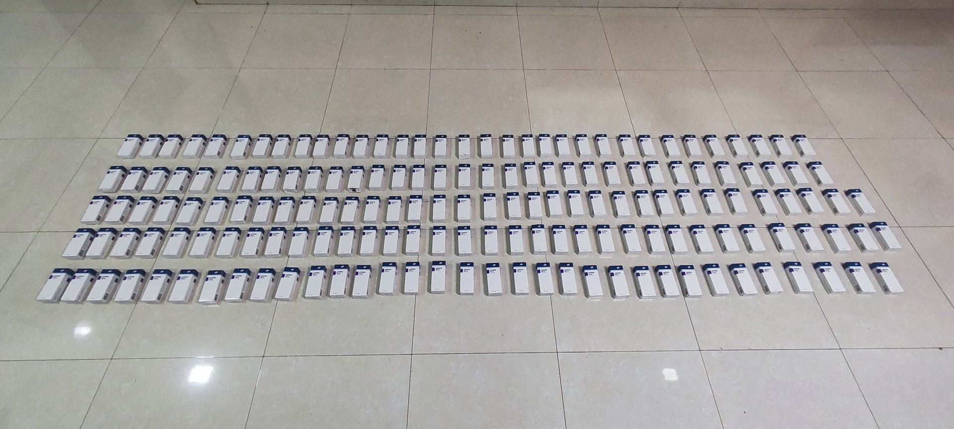 Ölkəyə dərman preparatlarının qaçaqmalçılıq yolu ilə keçirilməsinin qarşısı alındı (FOTO)