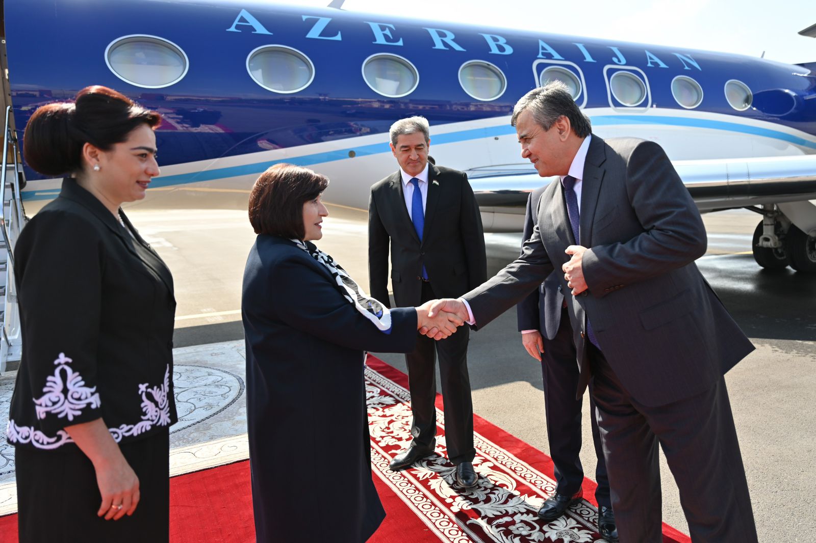 Sahibə Qafarova Tacikistana işgüzar səfərə gedib (FOTO)