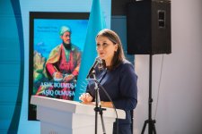 Türk Mədəniyyəti və İrsi Fondu “Aşiq olmuşam” kitabının təqdimat mərasimini keçirib (FOTO)