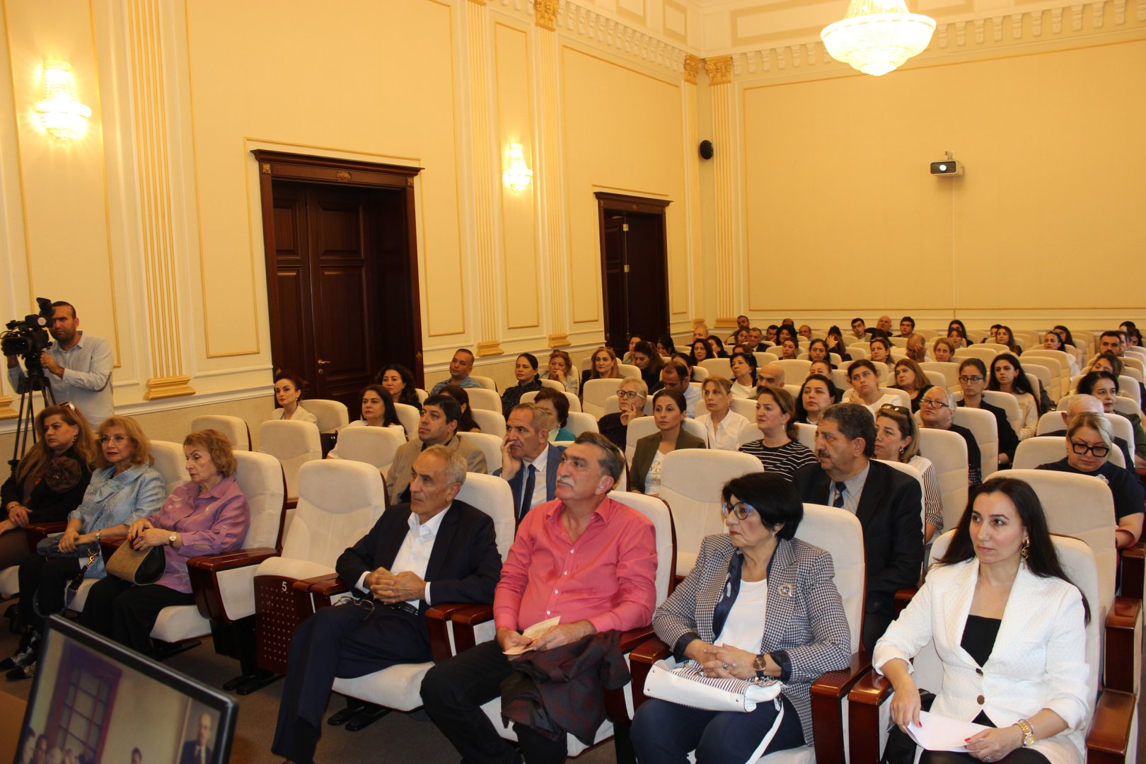 Görkəmli şərqşünas-alim, professor Aida İmanquliyevanın 85 illik yubileyinə həsr olunmuş elmi konfrans keçirilib (FOTO)