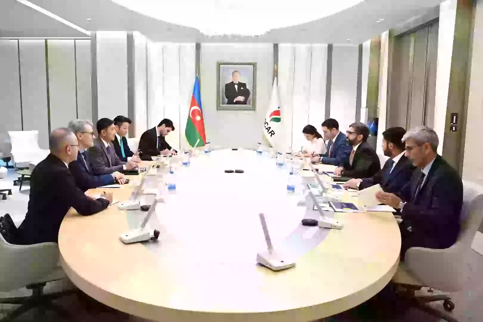 Rövşən Nəcəf “Yokogawa Europe B.V.” şirkətinin prezidenti ilə dekarbonizasiya istiqamətlərində əməkdaşlıq imkanlarını müzakirə edib (FOTO)