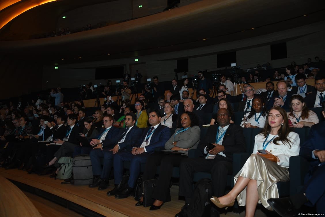 Bakıda Pre-COP-un ilk günü başa çatıb (FOTO) (ƏLAVƏ EDİLİB)