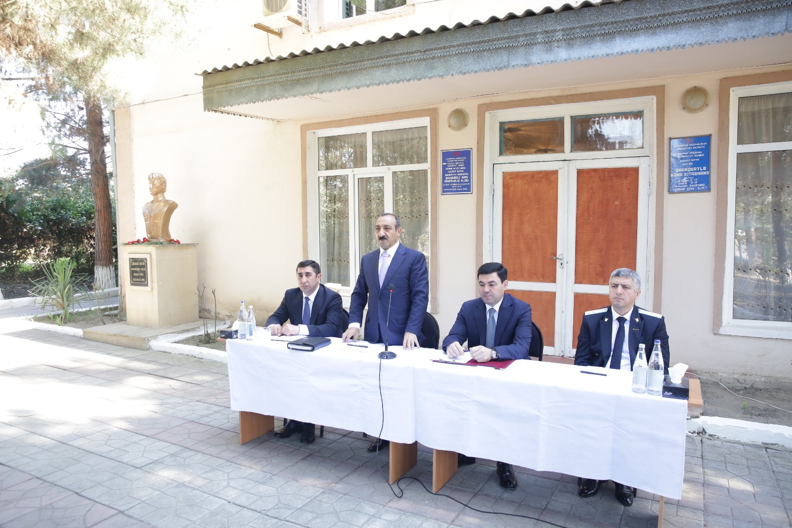 Xaçmazın Qaraqurtlu kəndində sakinlərin müraciət və təklifləri dinlənilib (FOTO)