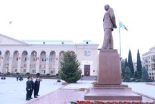 Baş prokuror Gəncə şəhərində vətəndaşları qəbul edib (FOTO)