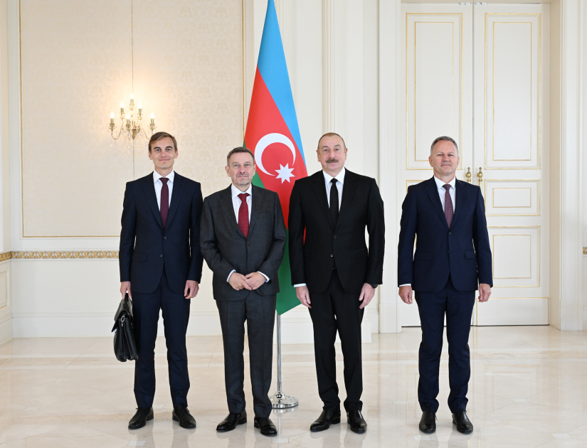 Prezident İlham Əliyev Danimarkanın Azərbaycanda yeni təyin olunmuş səfirinin etimadnaməsini qəbul edib (FOTO/VİDEO) (YENİLƏNİB)