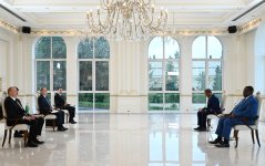 Prezident İlham Əliyev Beninin Azərbaycanda yeni təyin olunmuş səfirinin etimadnaməsini qəbul edib (FOTO/VİDEO) (YENİLƏNİB)