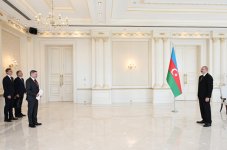 Prezident İlham Əliyev Danimarkanın Azərbaycanda yeni təyin olunmuş səfirinin etimadnaməsini qəbul edib (FOTO/VİDEO) (YENİLƏNİB)