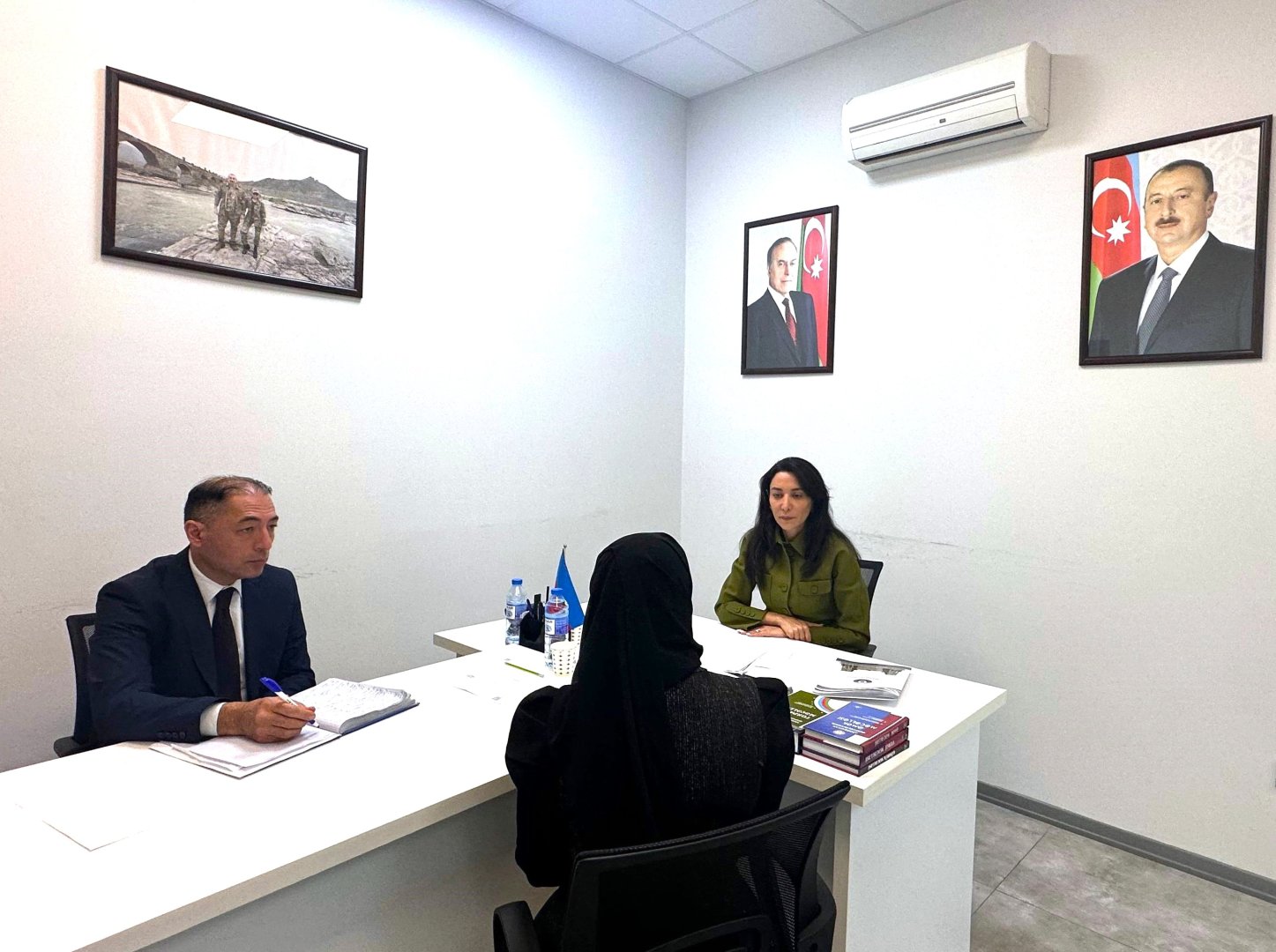 Ombudsman Səbinə Əliyeva vətəndaşları qəbul edib (FOTO)