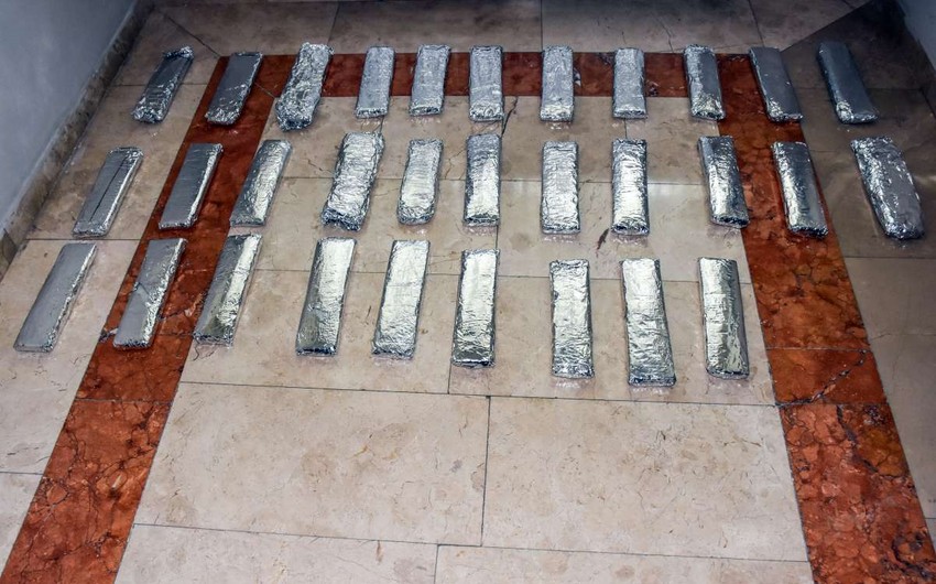 İrandan Bolqarıstana narkotik vasitə aparan sürücü Naxçıvanda ələ keçdi (FOTO)
