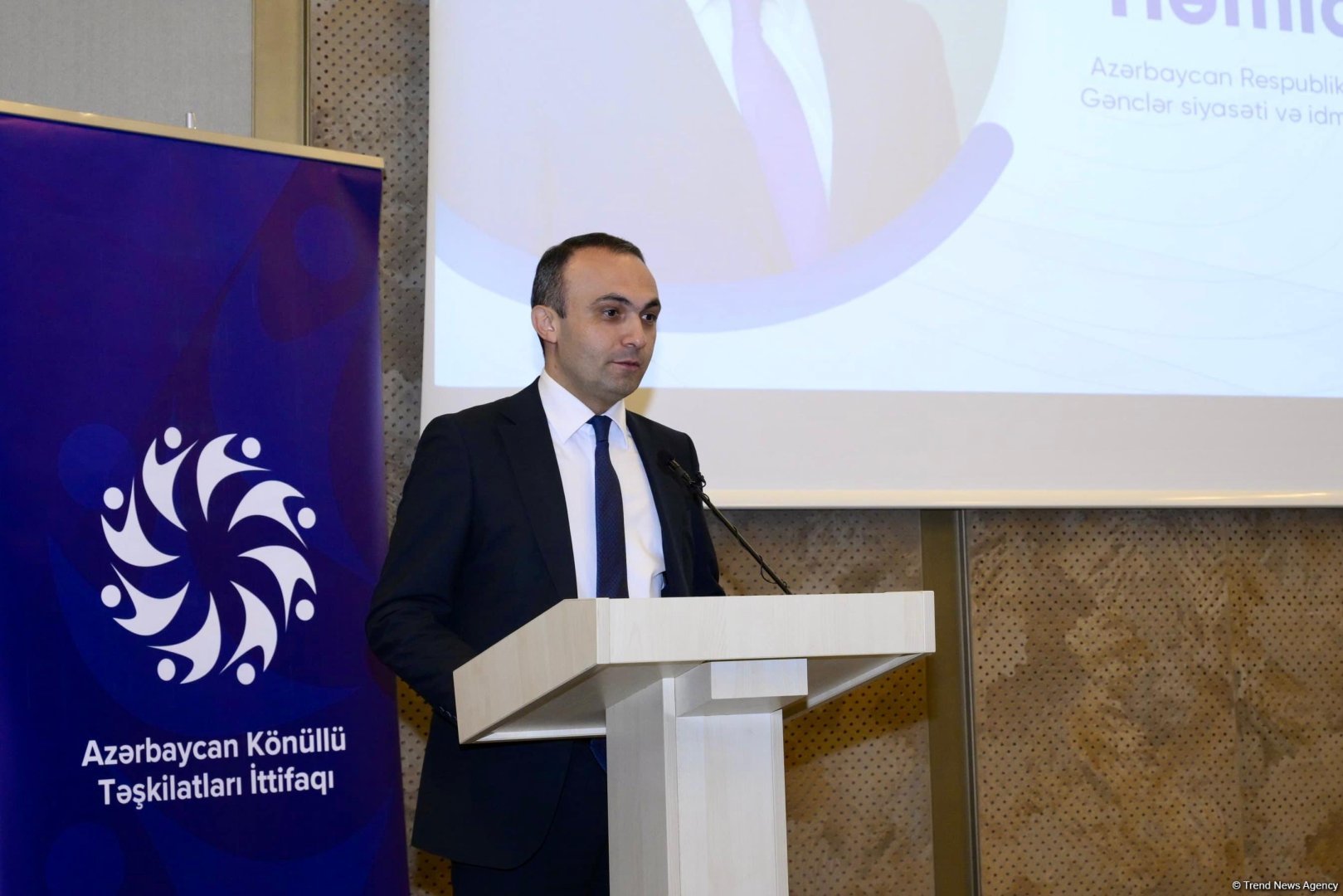 Könüllülük fəaliyyəti gənclərin fərdi inkişafına və gələcək karyera imkanlarına müsbət təsir göstərir - Həmid Nəsibov