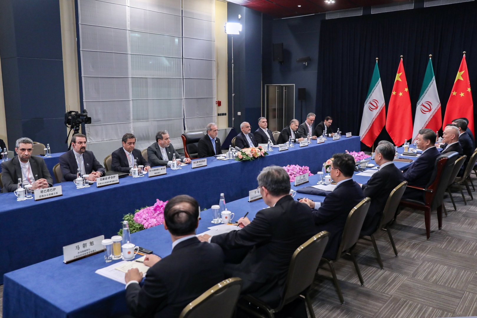 İran Çinlə qarşılıqlı münasibətləri daha da möhkəmləndirmək niyyətindədir (FOTO)