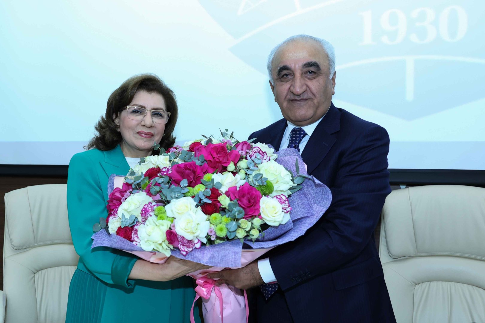 UNEC-də Səadət Qəndilova və Arif Şəkərəliyevin yubiley tədbiri keçirilib (FOTO)