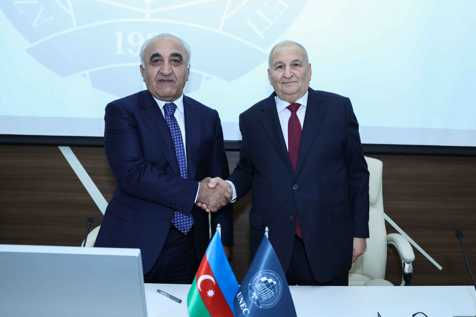 UNEC-də Səadət Qəndilova və Arif Şəkərəliyevin yubiley tədbiri keçirilib (FOTO)
