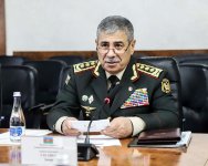 Zakir Həsənov qırğızıstanlı həmkarı ilə görüşüb: hərbi əməkdaşlıq planı imzalanıb (FOTO)