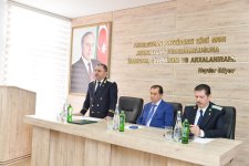 Gəncə şəhər prokuroru kollektivə təqdim olunub (FOTO)
