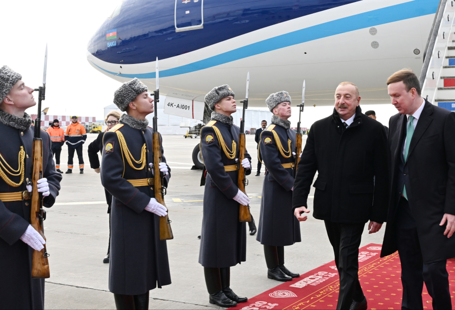 Prezident İlham Əliyev Rusiyaya səfərə gəlib (FOTO/VİDEO)