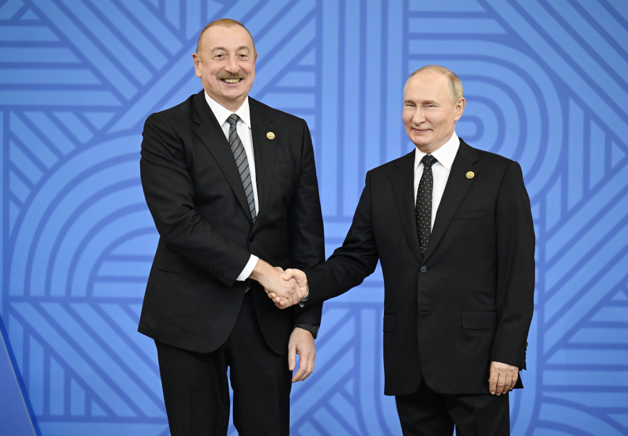 Prezident İlham Əliyev Kazanda XVI BRICS Sammitinin keçirilməsi münasibətilə verilən rəsmi ziyafətdə iştirak edib (FOTO/VİDEO)