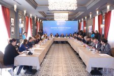 Gəncədə “Regional Medianın İnkişafı” layihəsi çərçivəsində media nümayəndələri ilə görüş keçirilib (FOTO)