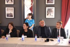 Gəncədə “Regional Medianın İnkişafı” layihəsi çərçivəsində media nümayəndələri ilə görüş keçirilib (FOTO)