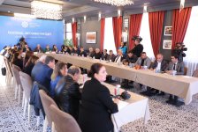 Gəncədə “Regional Medianın İnkişafı” layihəsi çərçivəsində media nümayəndələri ilə görüş keçirilib (FOTO)