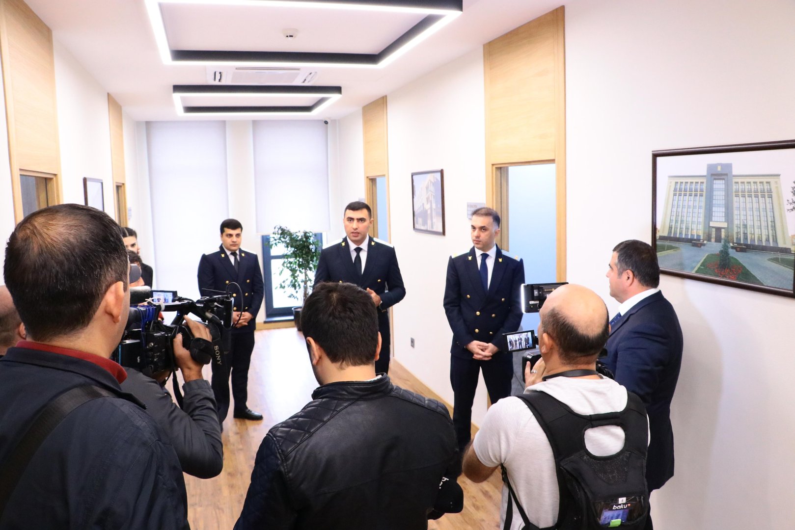 Nərimanov rayon prokurorluğunda “Açıq qapı günü” təşkil edilib (FOTO)