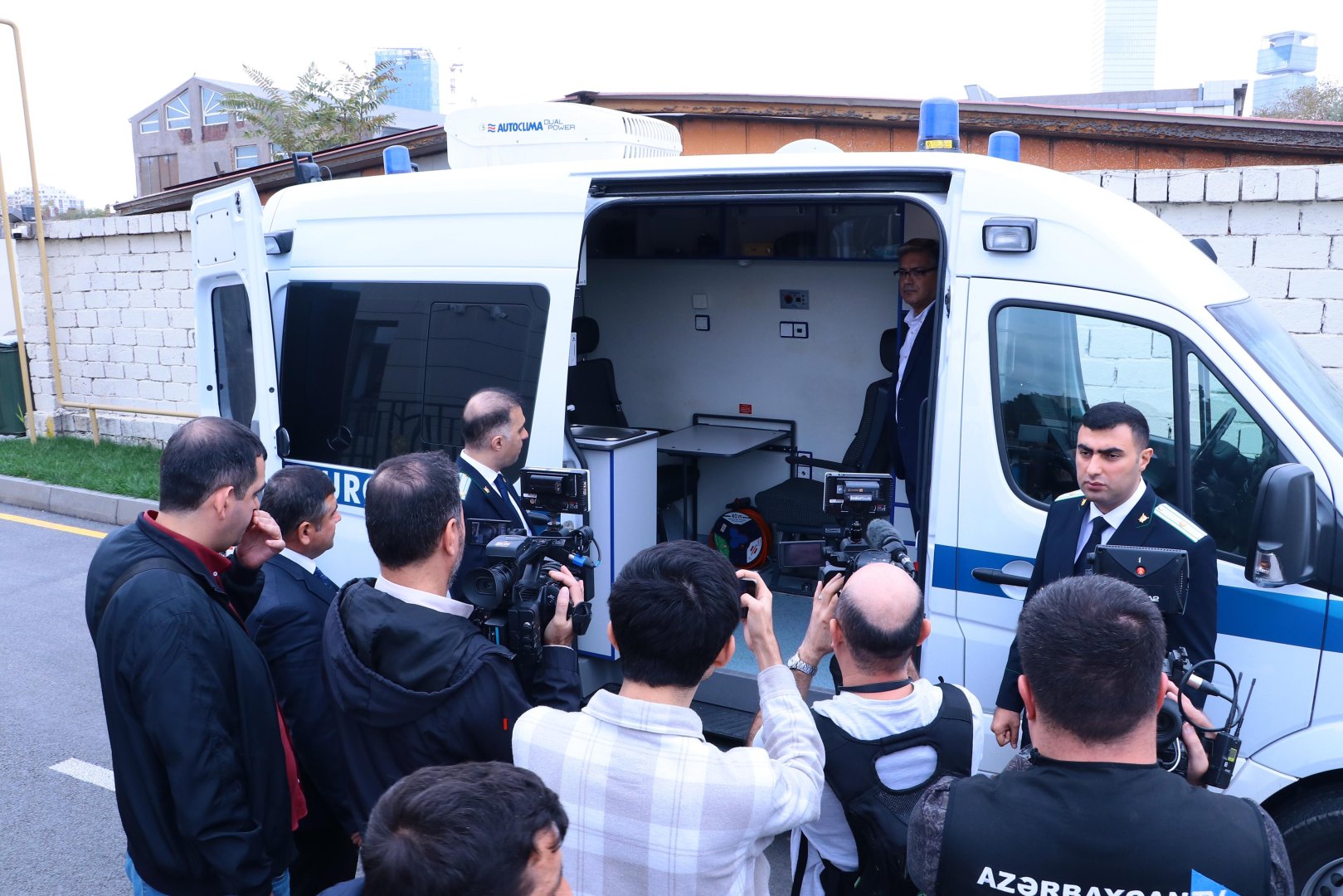 Nərimanov rayon prokurorluğunda “Açıq qapı günü” təşkil edilib (FOTO)