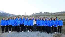 Heydər Əliyev Fondunun vitse-prezidenti Leyla Əliyeva Lerikdə ağacəkmə aksiyasında iştirak edib (FOTO)