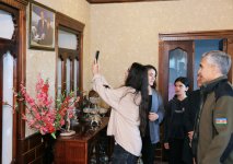 Heydər Əliyev Fondunun vitse-prezidenti Leyla Əliyeva çoban Xanışın ailəsi ilə görüşüb (FOTO/VİDEO)