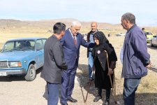 Vüqar Rəhimzadə Culfa rayonunun Əbrəqunus kəndində şəhidin anım mərasimində iştirak edib (FOTO)