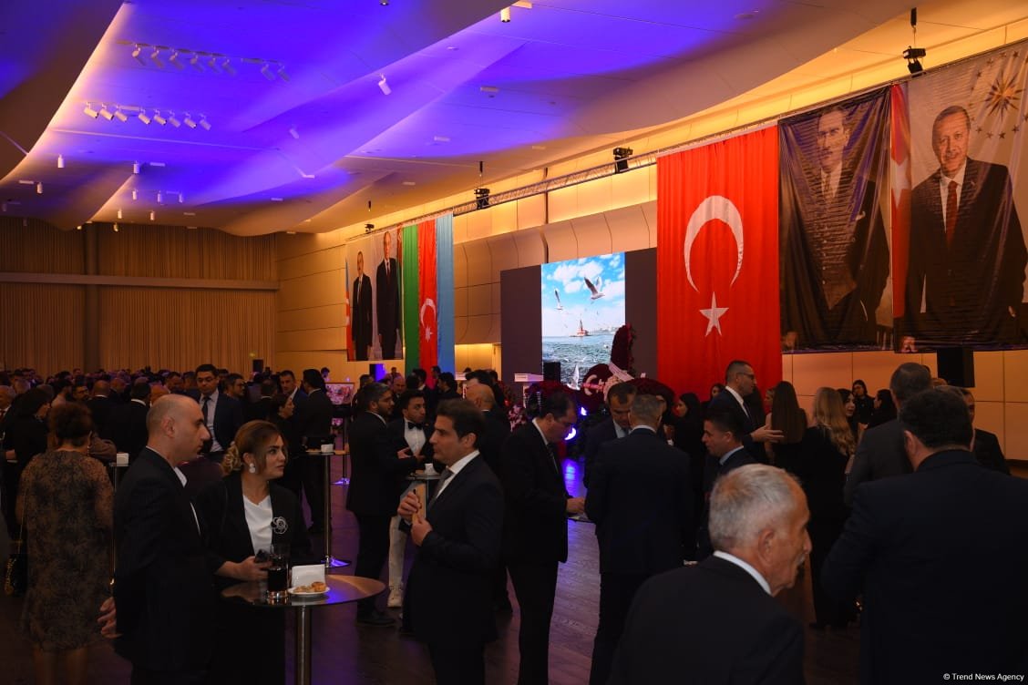 Bakıda Türkiyədə ölkənin ən böyük bayramı - Cümhuriyyət Günü qeyd edilib (FOTO/VİDEO)