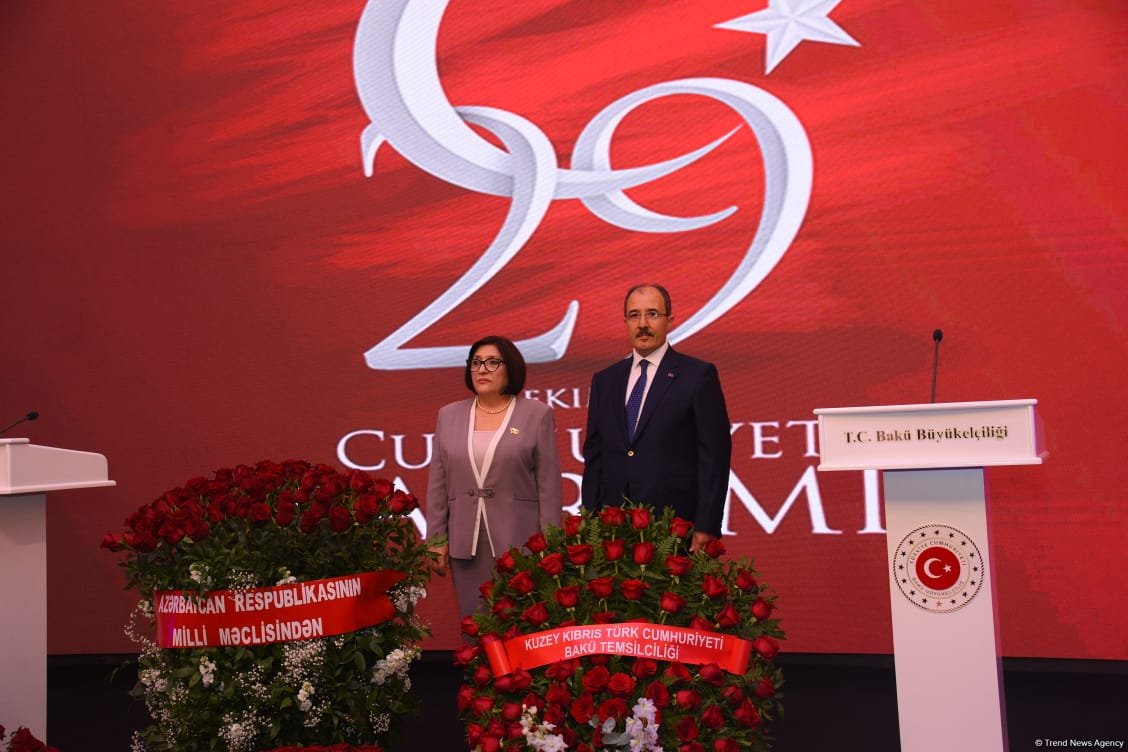 Bakıda Türkiyədə ölkənin ən böyük bayramı - Cümhuriyyət Günü qeyd edilib (FOTO/VİDEO)