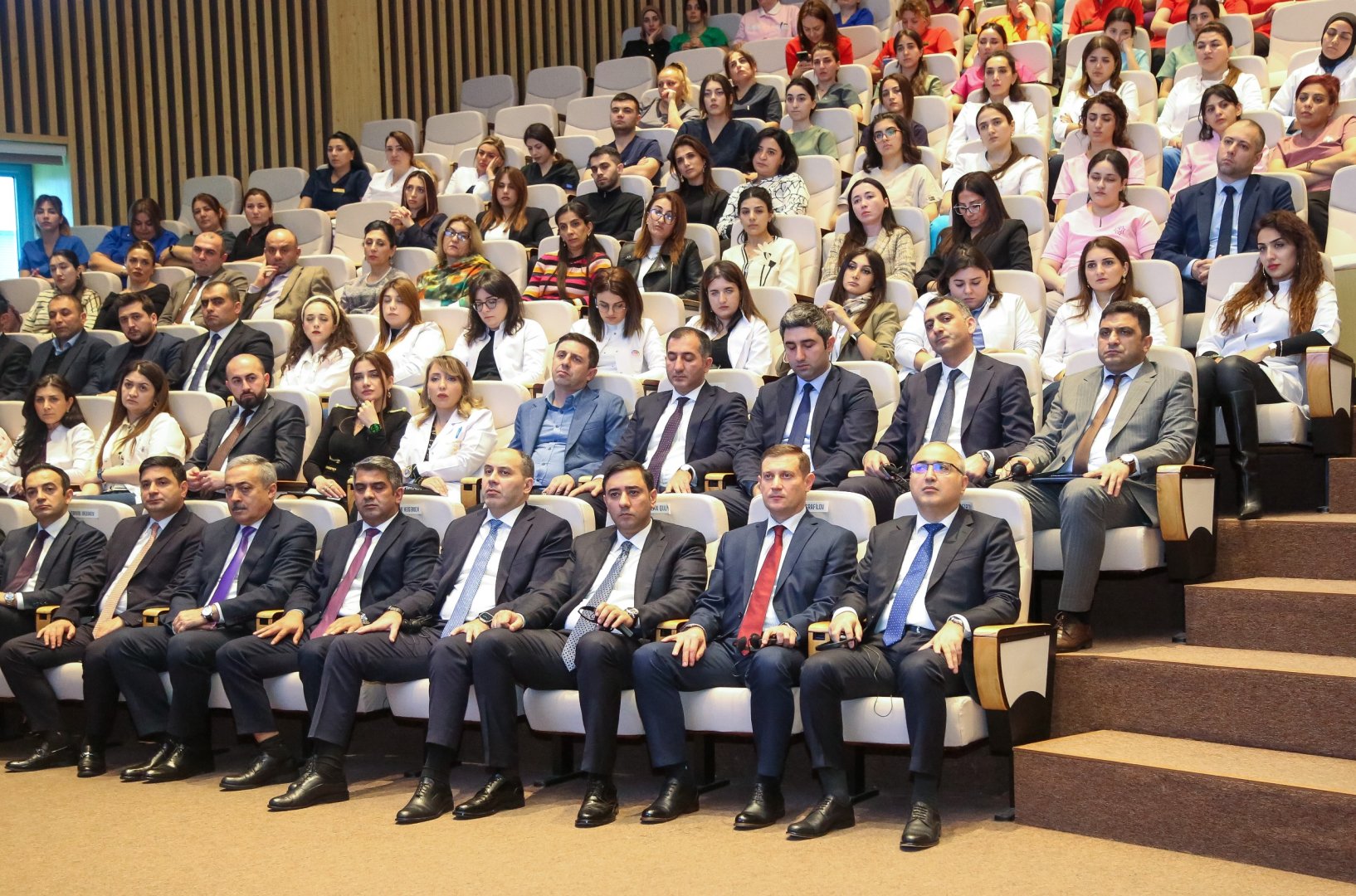 TƏBİB Almaniyanın iki nüfuzlu səhiyyə idarəetmə şəbəkəsi ilə əməkdaşlıq müqaviləsi imzalayıb (FOTO)