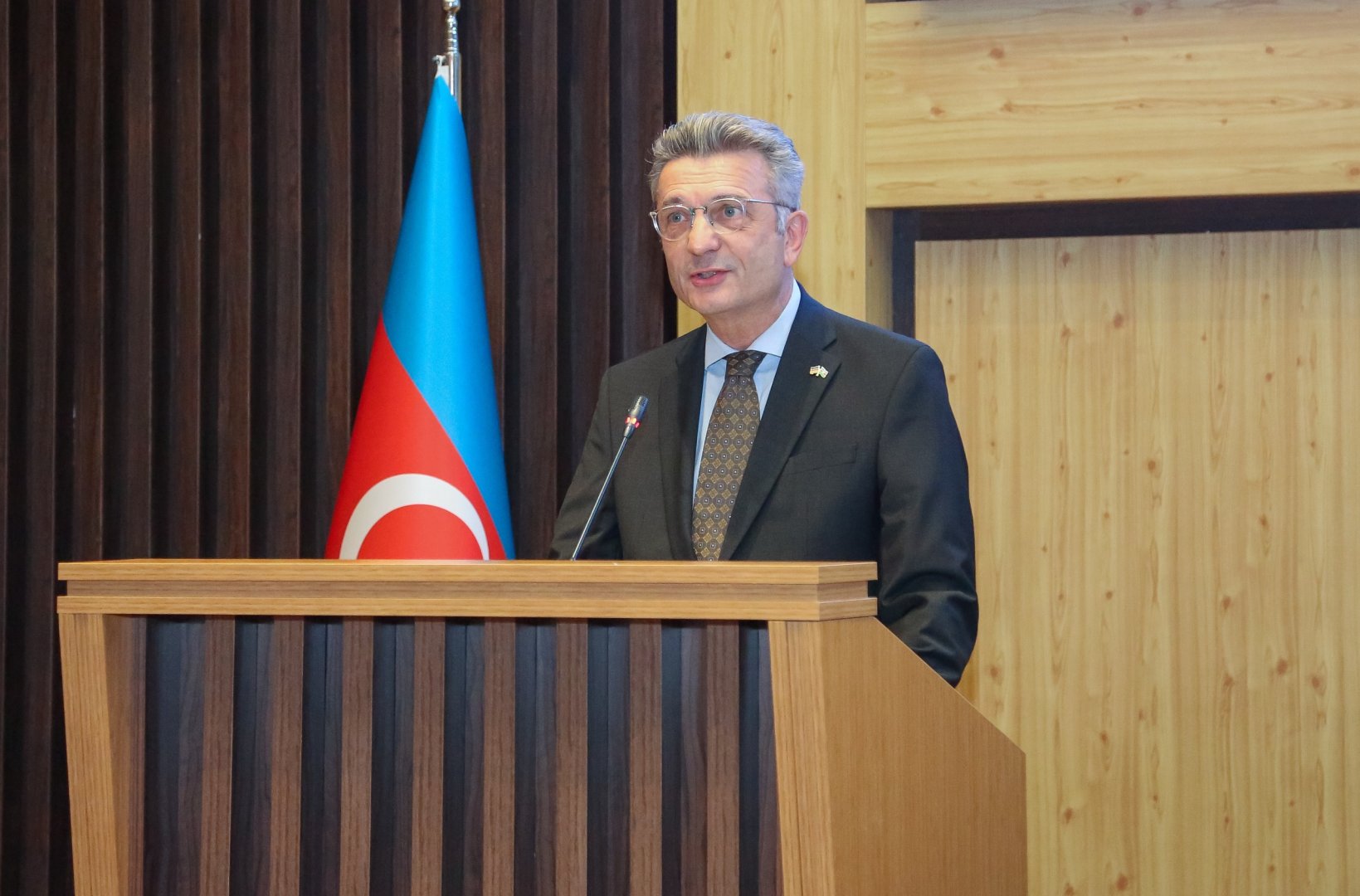TƏBİB Almaniyanın iki nüfuzlu səhiyyə idarəetmə şəbəkəsi ilə əməkdaşlıq müqaviləsi imzalayıb (FOTO)