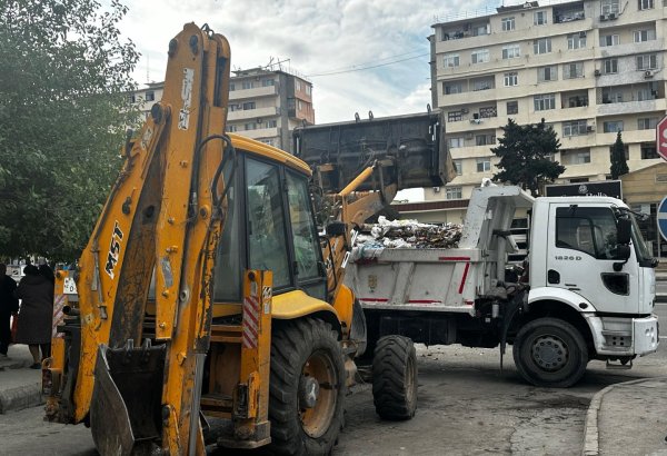 “8-ci km bazarı”nın ətrafındakı küçə ticarəti yığışdırılıb (FOTO/VİDEO)