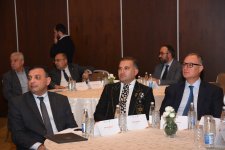 ANAMA-ya üç mianaaxtaran it verilib (FOTO)