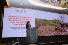 ANAMA-ya üç mianaaxtaran it verilib (FOTO)